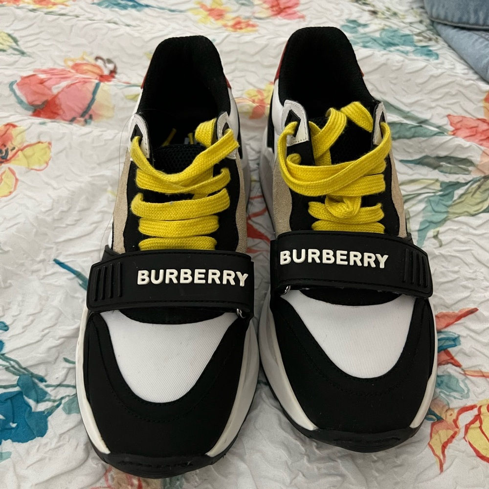 Burberry shoes